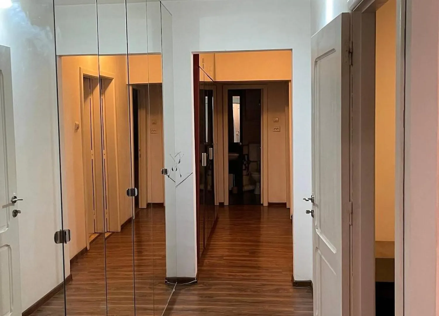 Zephyr Breeze Luxury Apartment Bucarest